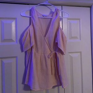 Lucky Brand off the shoulder light pink blouse